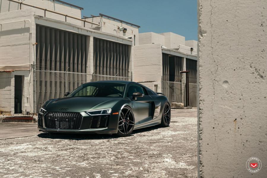  Audi R8 V10 on Vossen Wheels (HC-2) 2017 года  (фото 11 из 21)